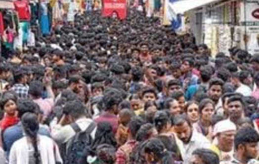 தீபாவளியை முன்னிட்டு சென்னையில் முழுவதும் மக்கள் ஷாப்பிங்!